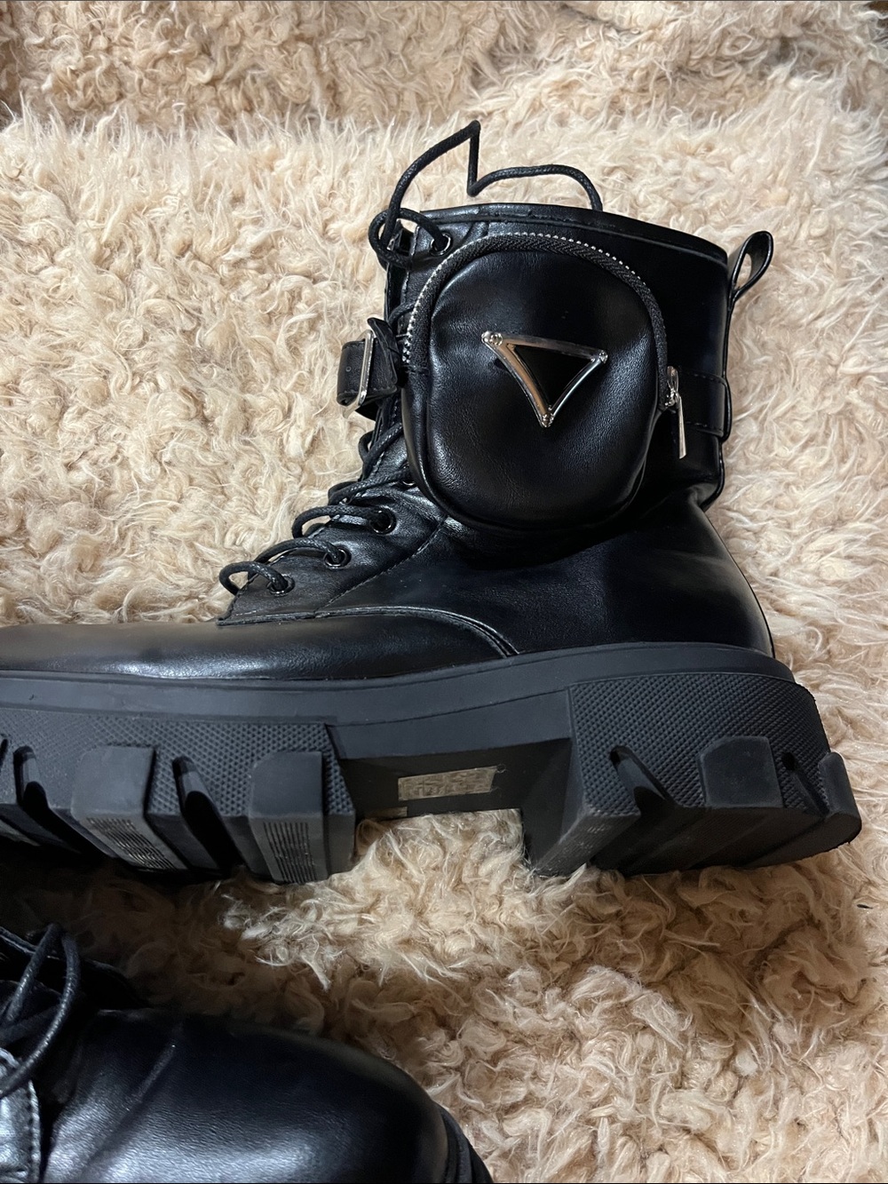 Preowned- Bella Marie Black Leather Combat Boots with Removable Pouch SZ. 8.5 - Picture 2 of 5
